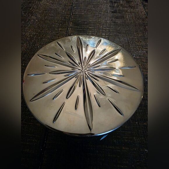 White Barn Bow Ties & Bourbon Scented 3-Wick Candle New UNUSED - Picture 3 of 6